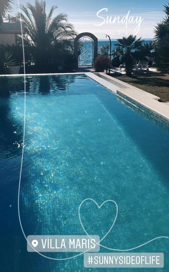 Villa Maris- Beachfront Villa With Exclusive Pool Подстрана Екстериор снимка