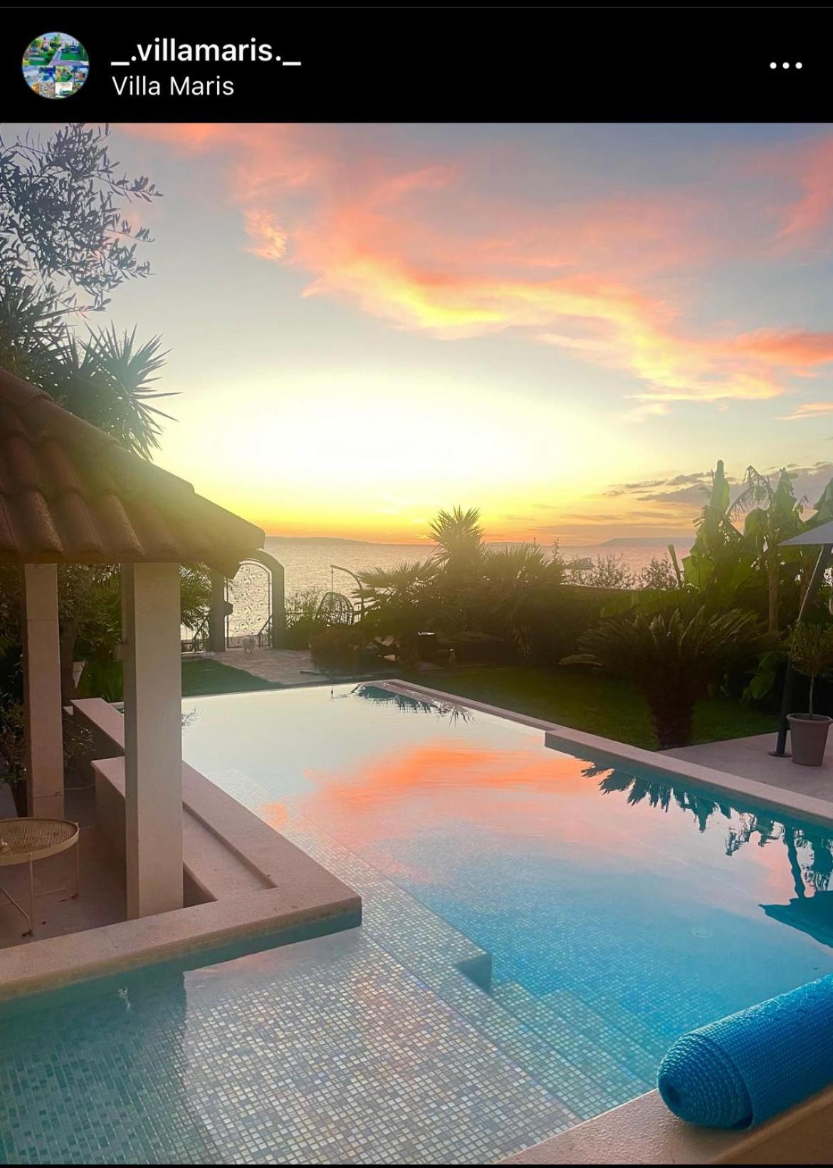 Villa Maris- Beachfront Villa With Exclusive Pool Подстрана Екстериор снимка